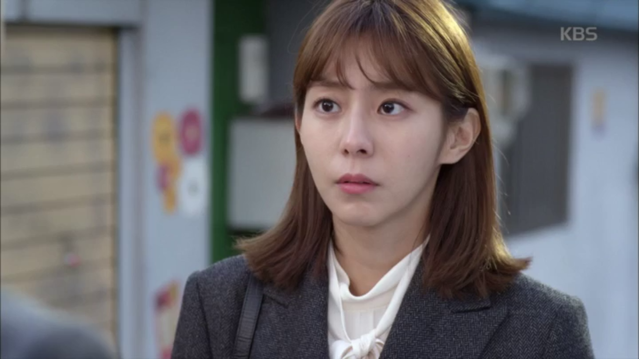 냉랭한 유이 ＂하실 말 다 끝나셨으면 이만 가보겠습니다.＂