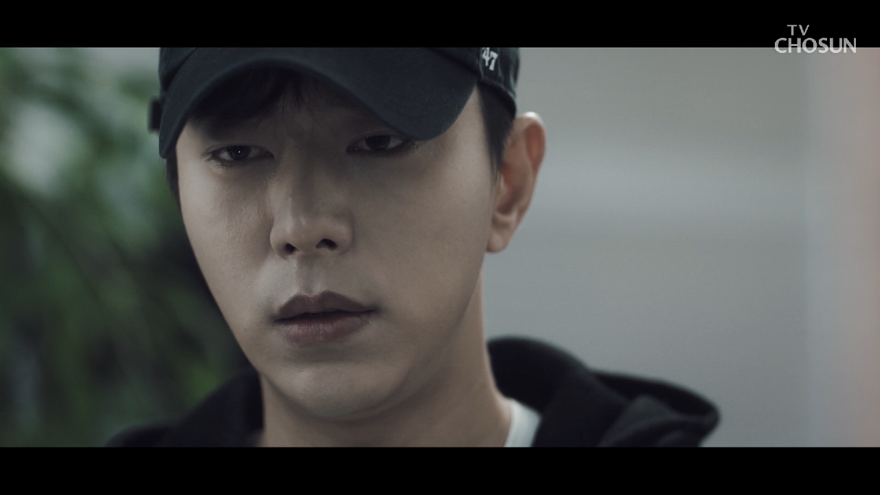 서로 다른 기억으로 괴로워하는 두 사람...