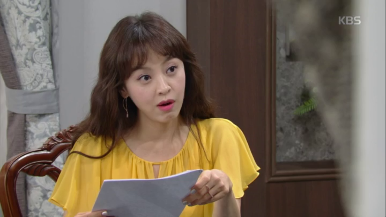김소연의 신상을 파악하는 강성연 "이 사람이 나한테 득이 될까?"