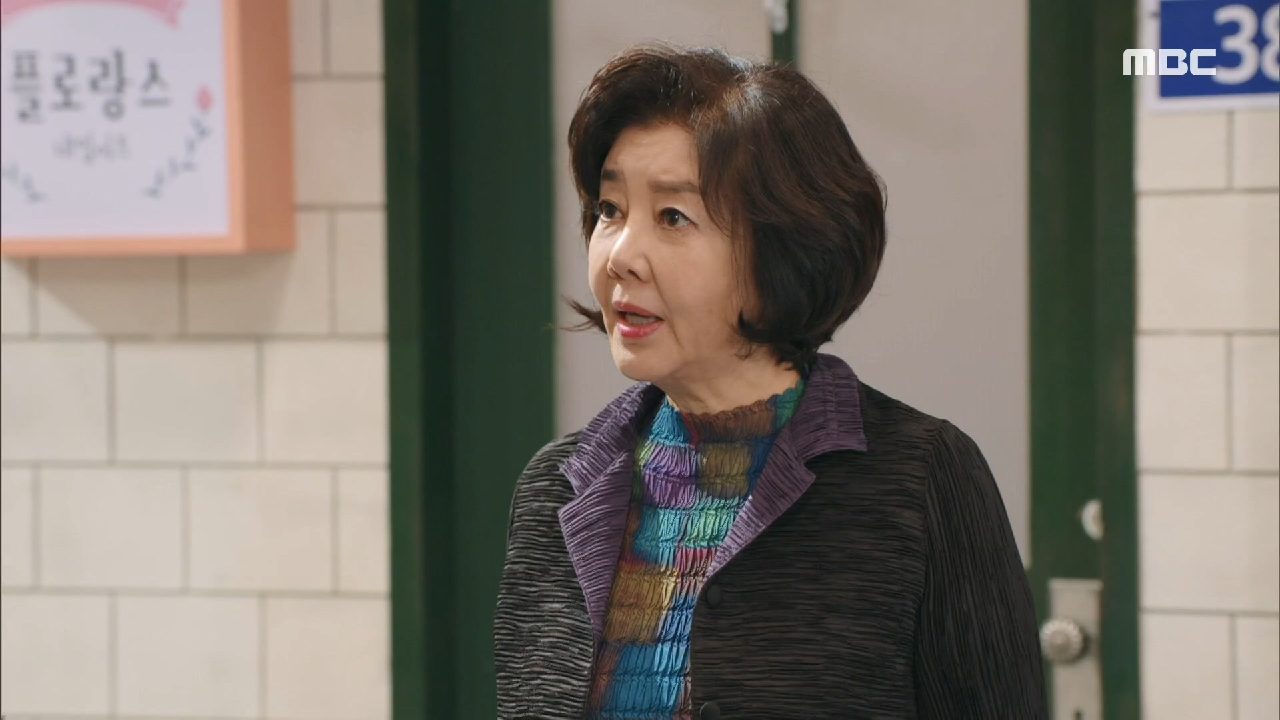 ＂두 사람 왜 또 같이 있어?＂ 함께 있는 심이영과 최성재를 발견한 김영란