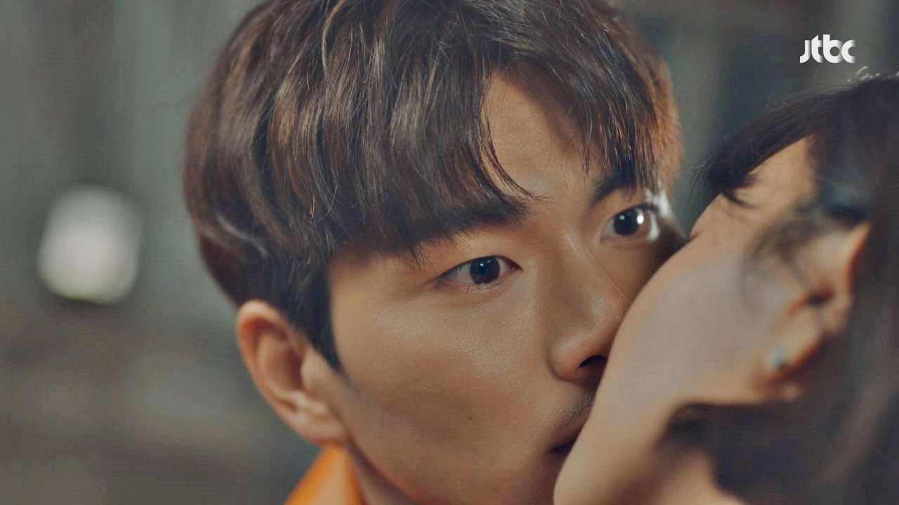 (박력♥) 이별 고한 이이경, 고원희에게 두 번째 키스 당하다! - kakaoTV (박력♥) 이별 고한 이이경, 고원희에게 두 번째 키스 당하다!