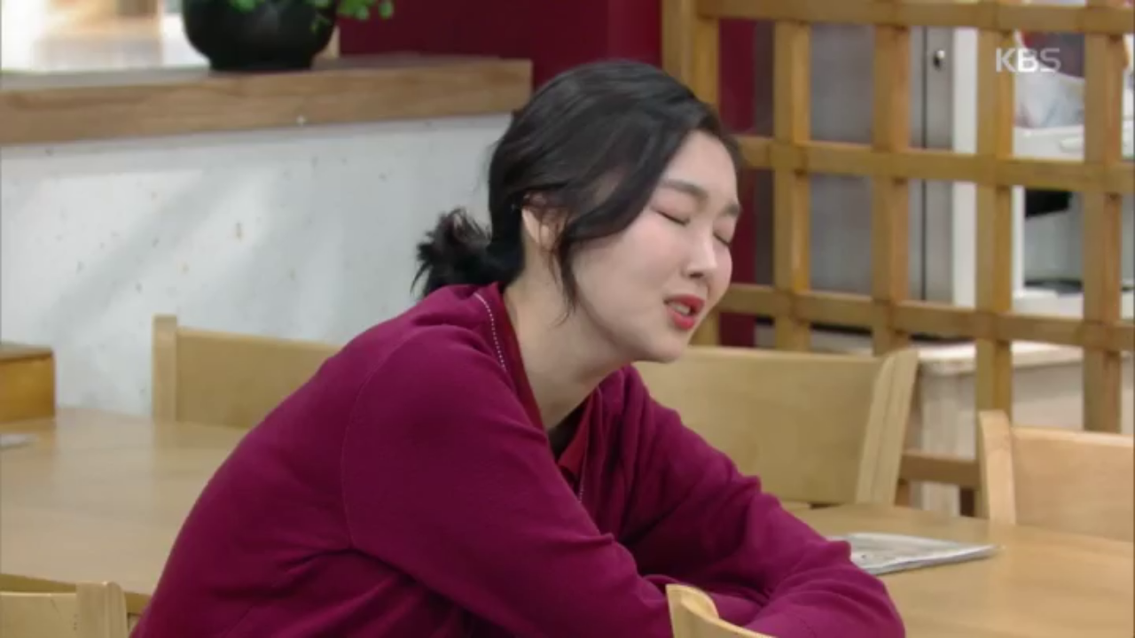 작가 그만두고 김해숙집에서 알바하려는 김하경