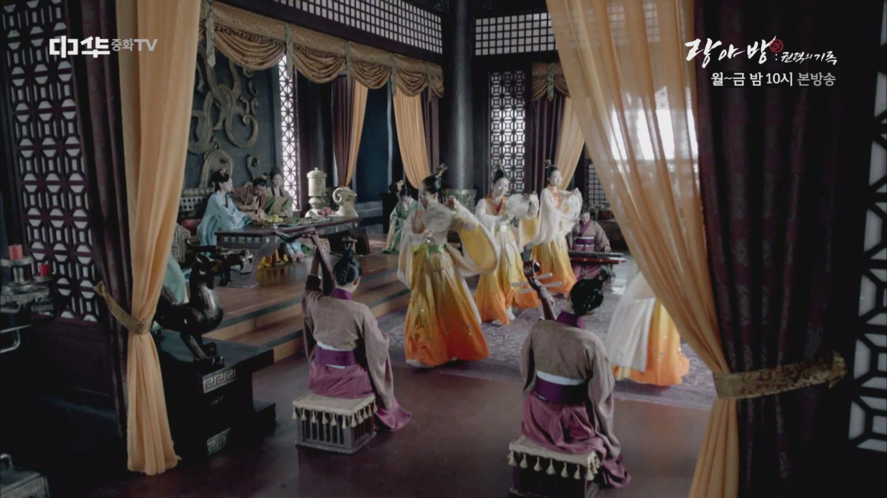 향락에만 빠진 태자! 황제의 노여움을 사다