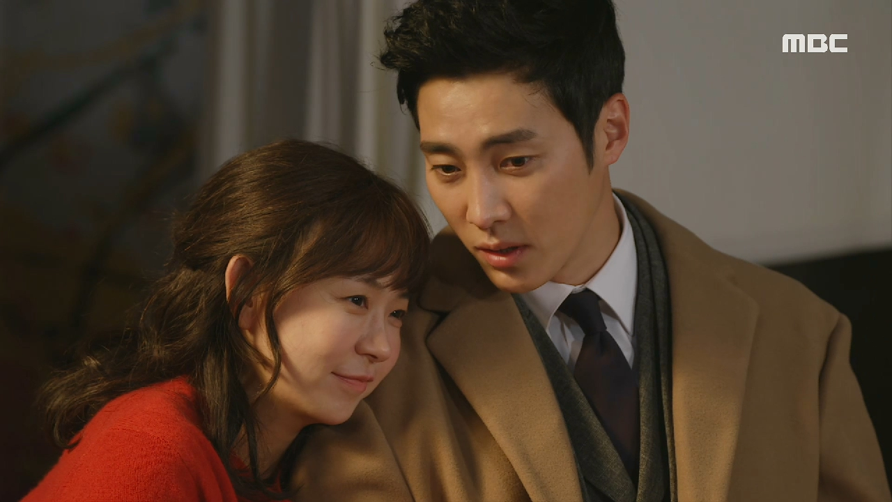 ＂같이 다닐 때 기본 포즈에요＂ 지하실에서 수첩을 찾는 심이영&amp;최성재 MBC 20201222 방송