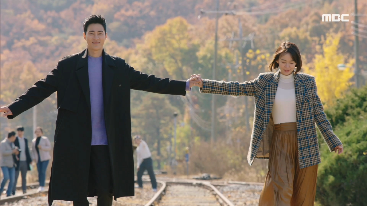 '그것만으로 충분히 괜찮을 것 같네요...' 알콩달콩 기찻길 데이트하는 심이영&amp;최성재