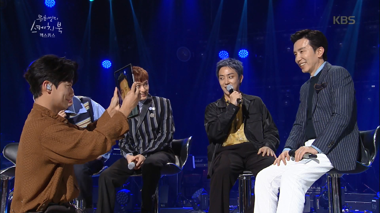 갑자기 분위기 초상화ㅋㅋㅋ (맞아요.. 둘만 진지해요...☆)