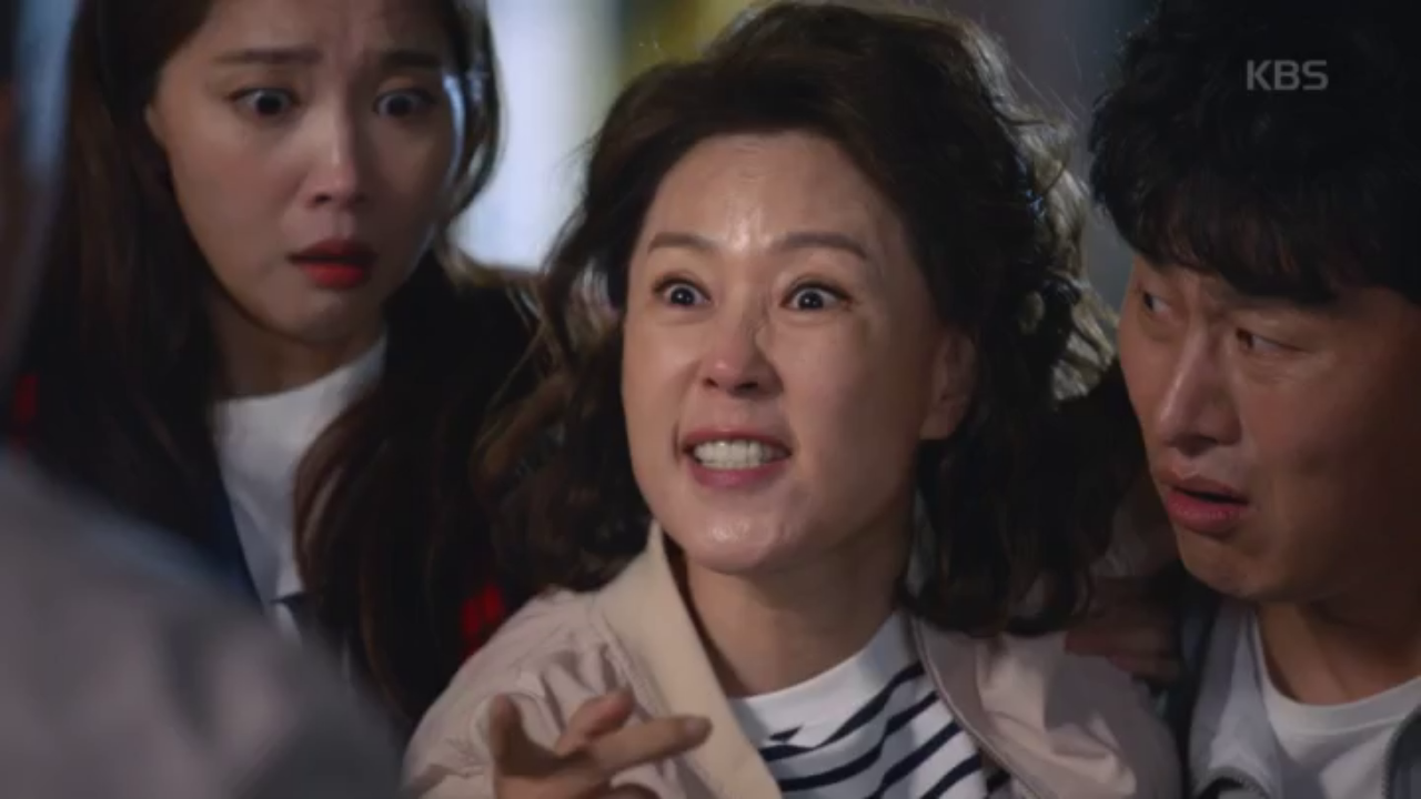 만취한 차화연, 모두를 경악시킨 충격의 발차기! ＂나는 다 싫은데 네가 제일 싫어!＂