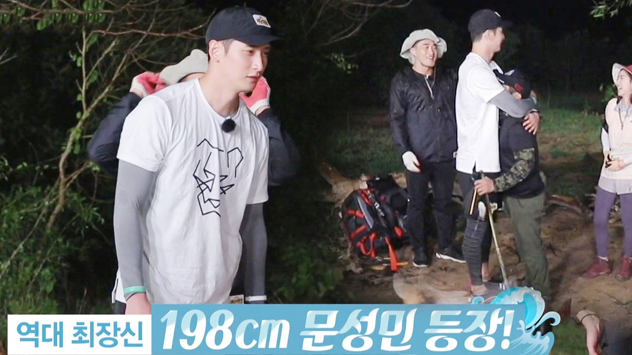 ‘198cm 장신’ 문성민, ‘단신’ 김병만과의 지못미 hug