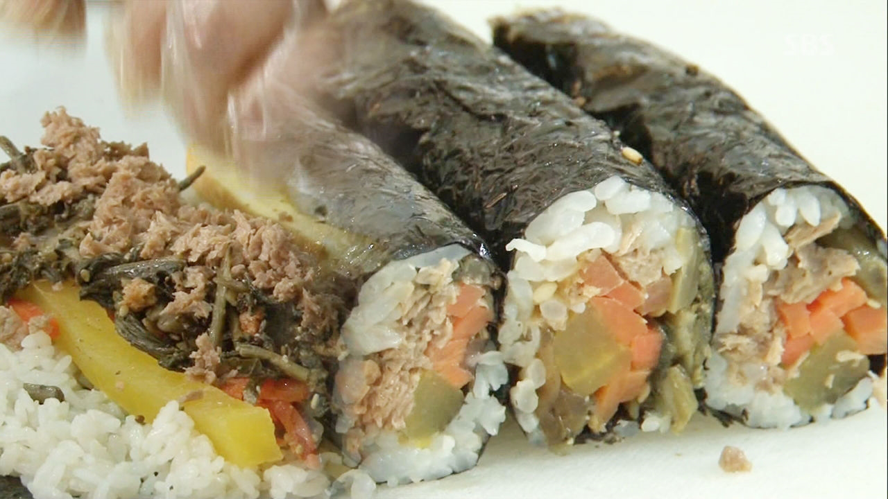 재료부터 다르다, 육즙이 흐르는 역대급 김밥! - kakaoTV 재료부터 다르다, 육즙이 흐르는 역대급 김밥!