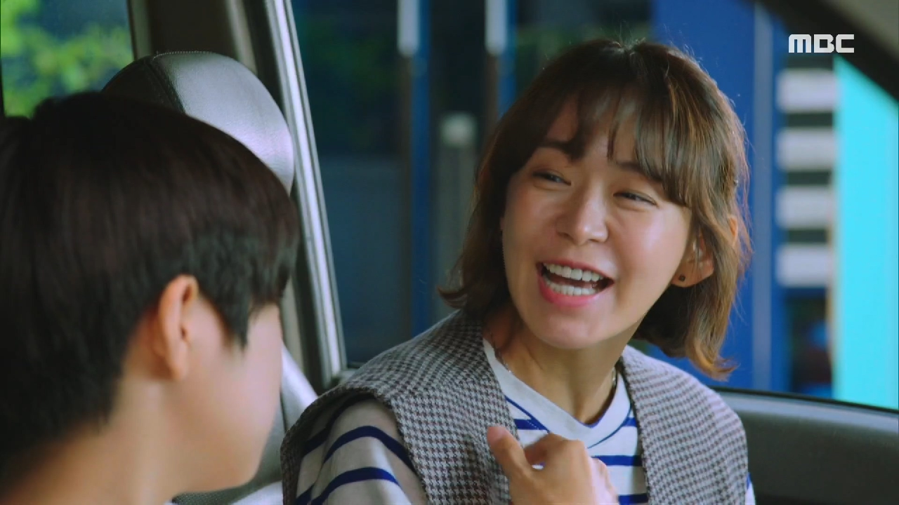 쌍둥이 자식들에게 한때 날렸던(?) 시절 얘기해 주는 심이영