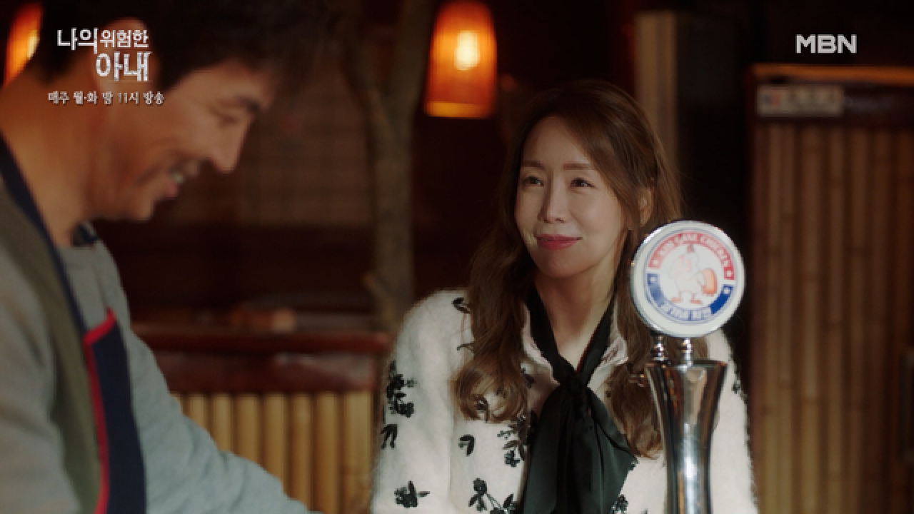 ＂꿀 좀 그만 떨어뜨려＂ 김정은♥최원영, 일상으로 돌아온 위험한(x), 다정한 부부