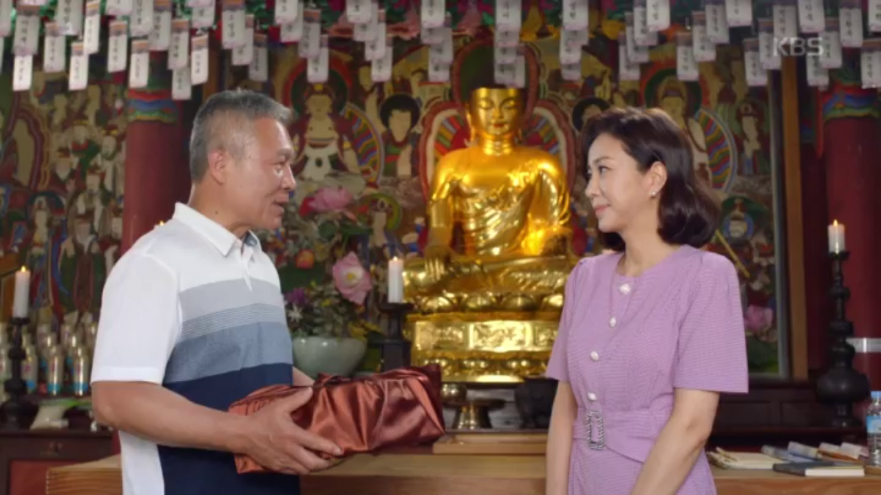 ＂꿈만 같다... 꿈만 같아...＂ 위패 찾으러 절에 간 천호진-조미령, 스쳐 지나가는 이정은!