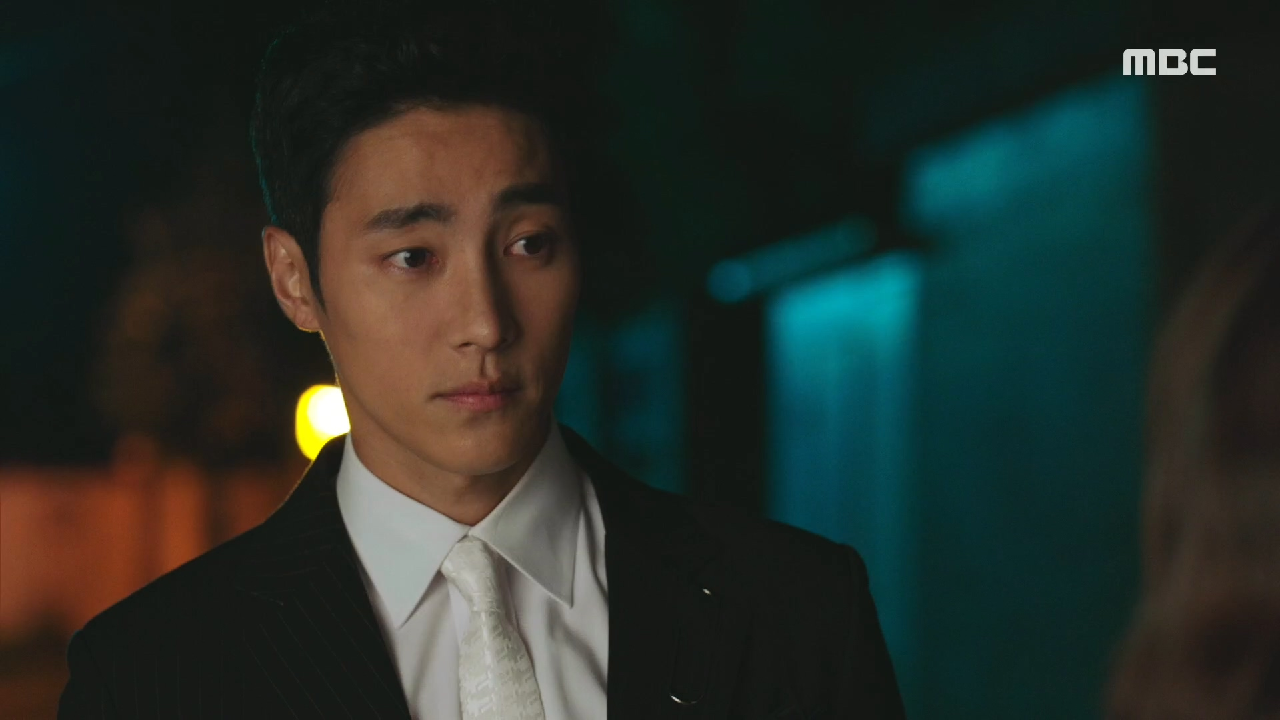 ＂여행 왔다 생각하고 자고 갈래요?＂ 곤경에 처한 심이영에게 찾아온 최성재!