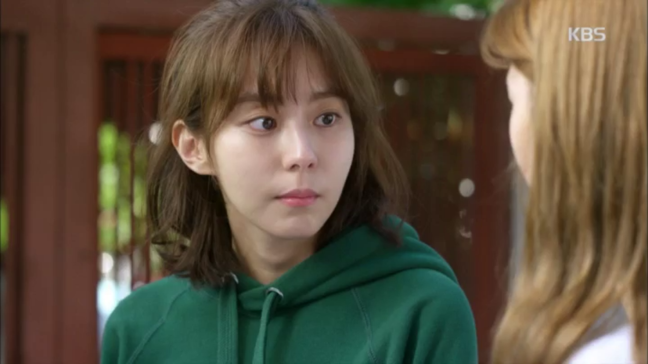 자신이 친딸이 아니라는 것을 알고 떠나는 유이