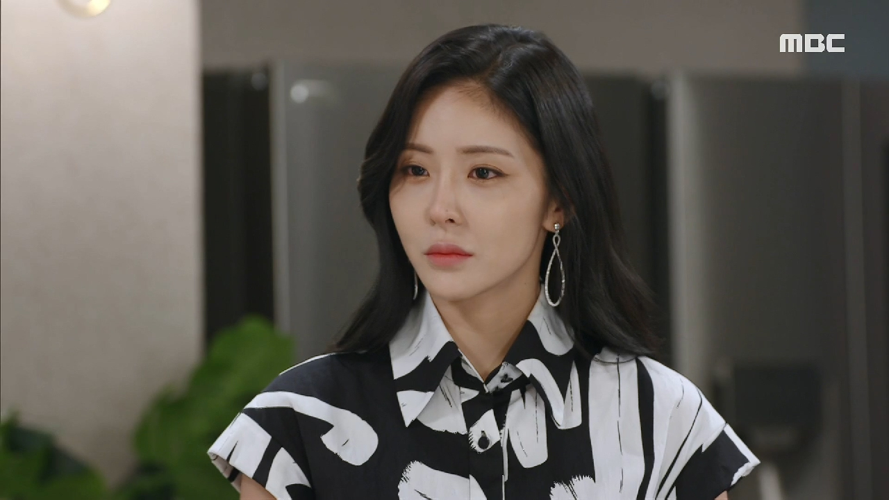 ＂내가 좋아한다는 거.. 생각해 봤어?＂ 최성재의 대답을 듣고 싶은 진예솔