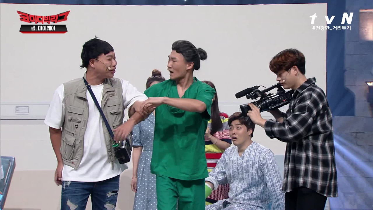 무대 소환당한 감독님ㅋㅋㅋ상준이 내부탐험 가볼래^^?