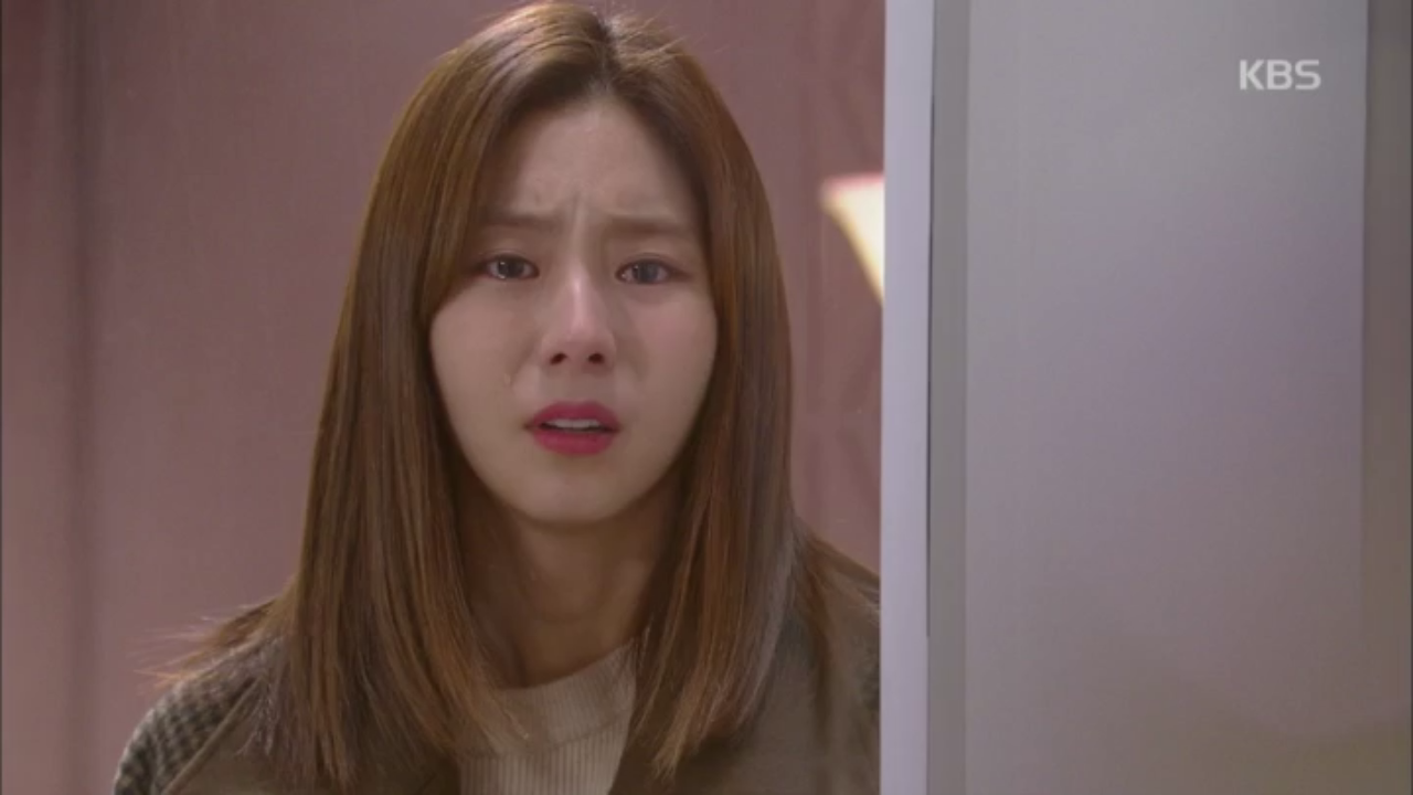 몰래 요양원을 찾아와 힘들어하는 정재순을 본 유이