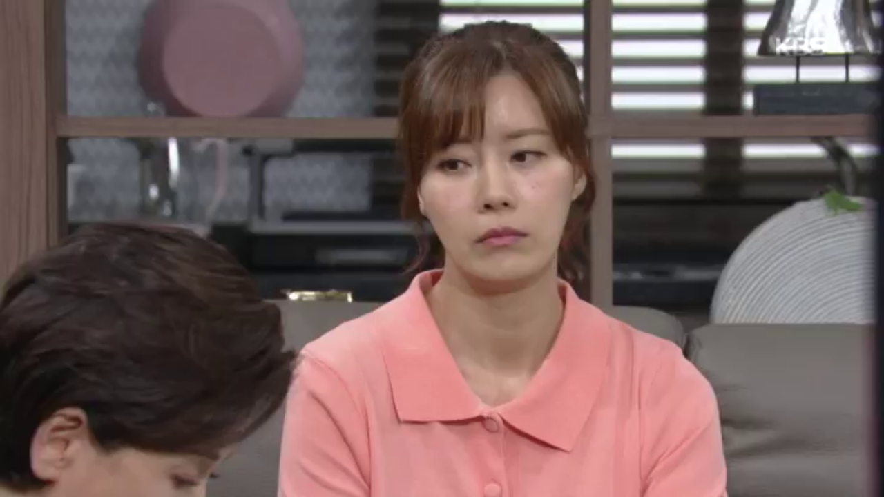 오늘은 멸치 까기... 쉴틈 없이 박정수에게 시달리는 유선