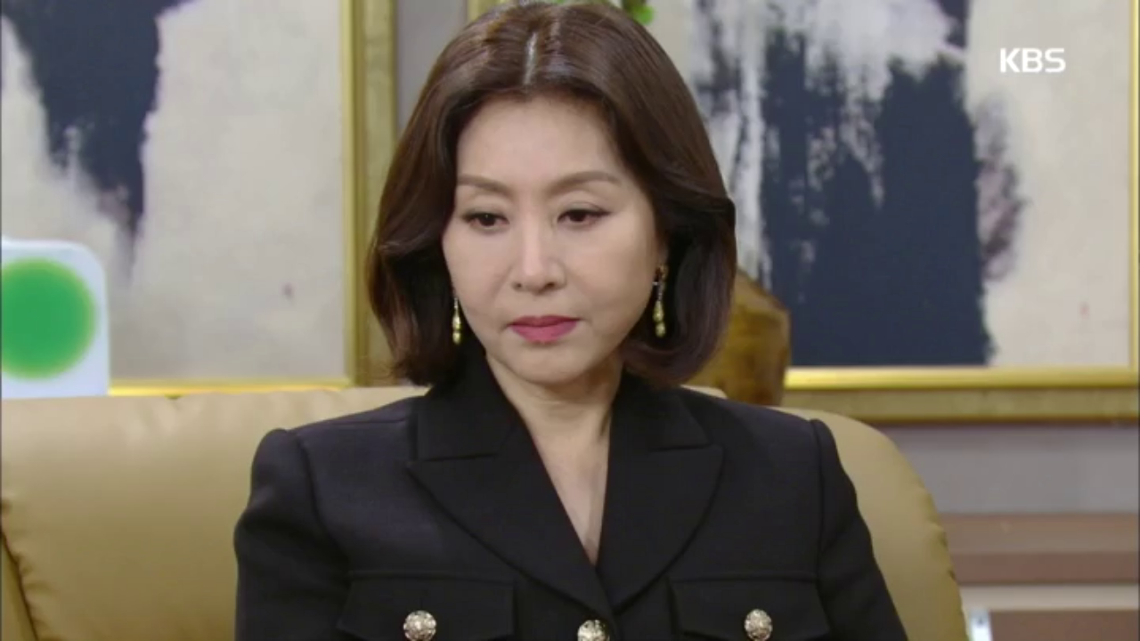 김소연의 뒤를 캐는 최명길 "강 부장 인사기록부랑 업무 평가서 가져다주세요"