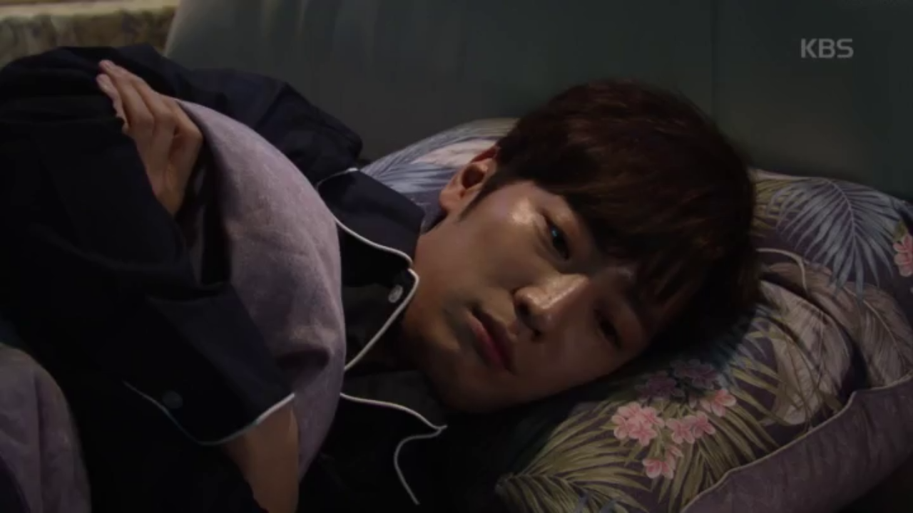 이민정과 이상엽, 서로가 없이 맞이한 밤 ＂이 침대가 원래 이렇게 넓었나...＂