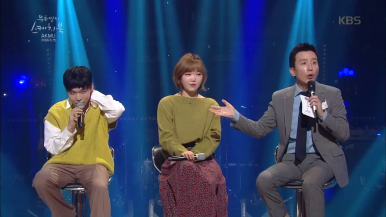 가장 활발하게 활동 할 때 갑자기 자원 입대한 이유는?