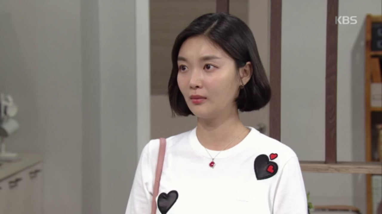 남태부를 찾아와 기태영과의 결혼 소식을 알리는 김하경 "넌 내 제일 소중한 친구니까..."