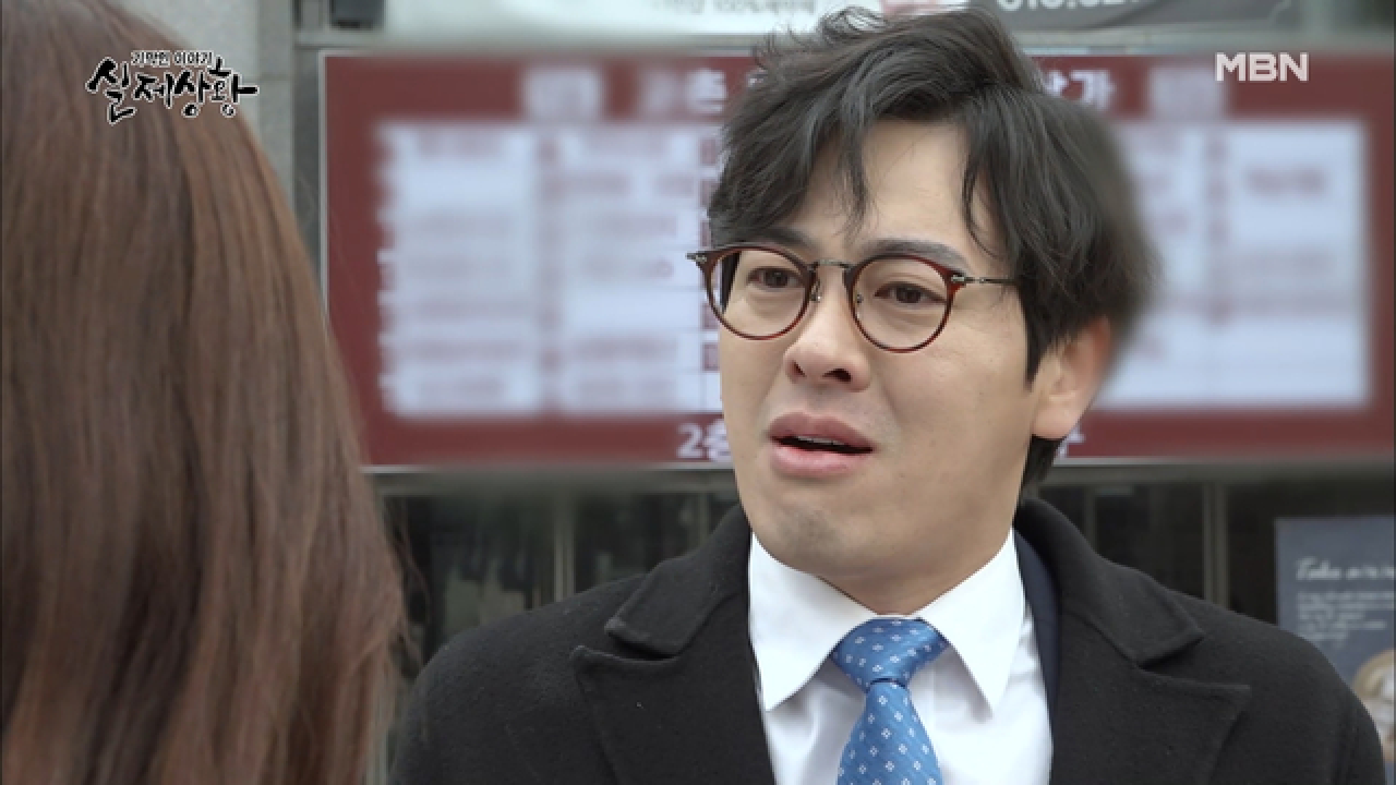 (실제상황) 아내가 외간 남자랑 한 탈의실에서 나온다?!