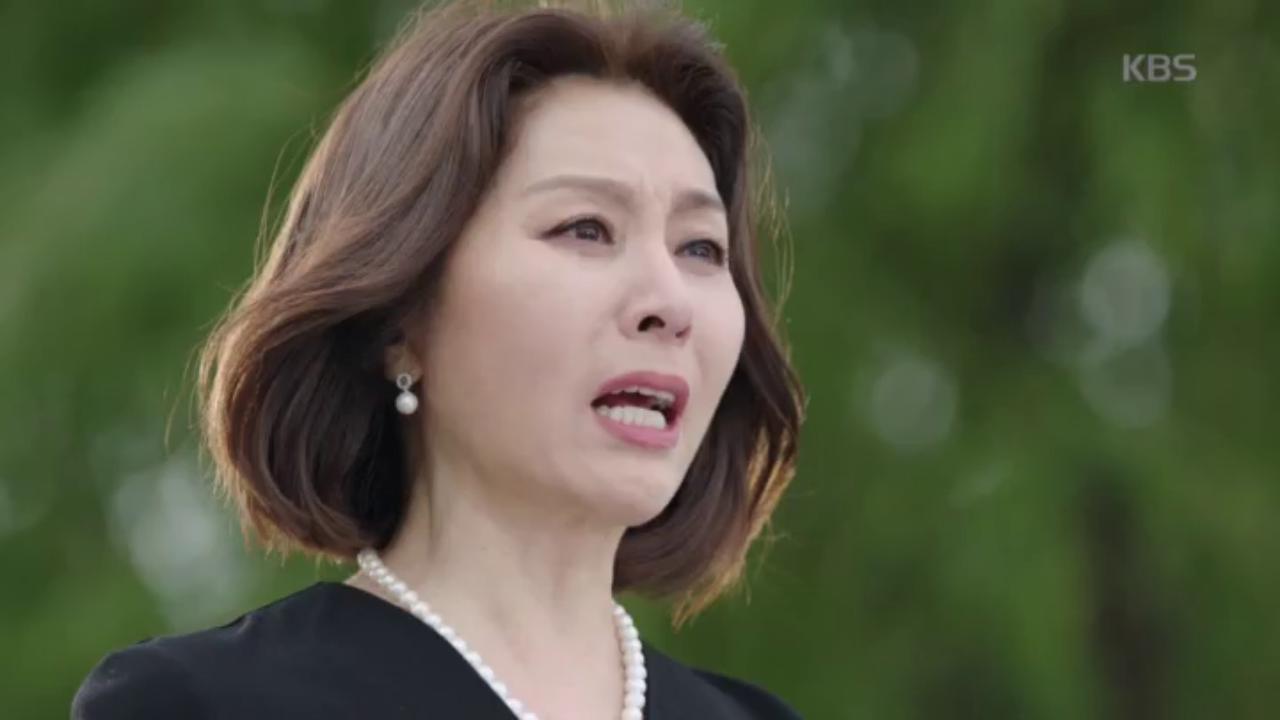 죽은 전 남편 찾아간 최명길 ＂왜 그렇게 일찍 죽었어!＂