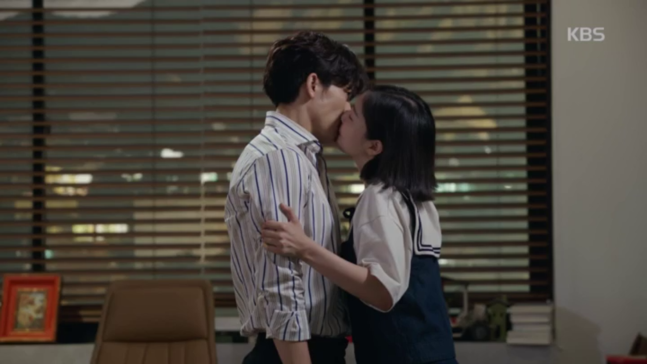 김하경, 기태영에게 기습키스!♥