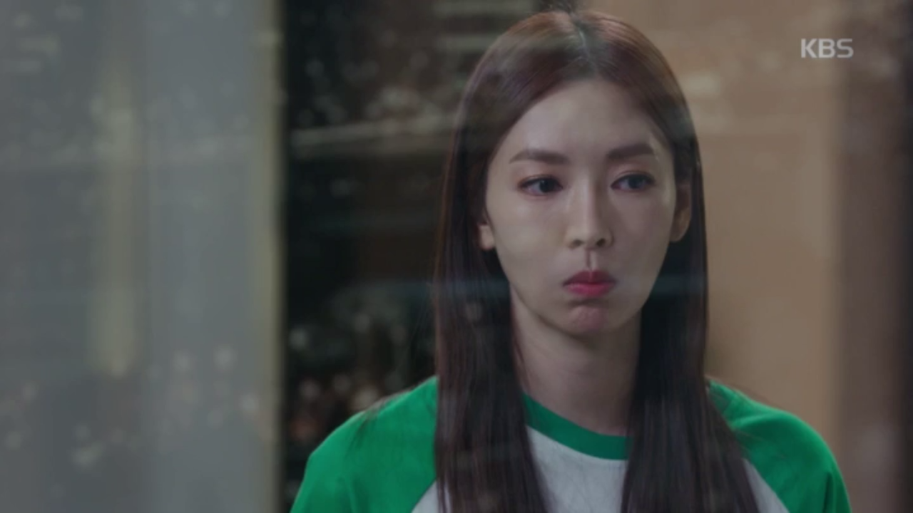 집에서 서로를 생각하는듯한 김소연, 홍종현
