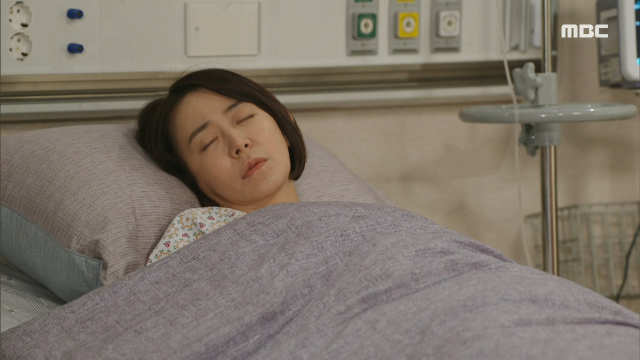 ＂지금 응급실로 가야할 것 같아요＂ 입원한 심이영, MBC 201228 방송