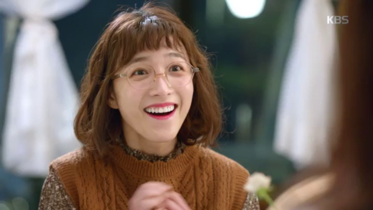 이초희 일 솜씨에 감탄한 김보연의 제안 ＂혹시 여기서 알바할 생각 있어...?＂