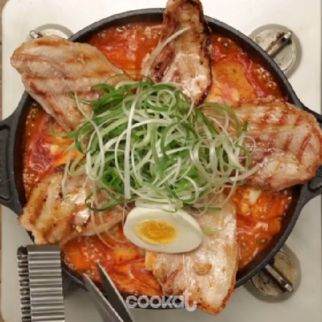 파삼겹 떡볶이 만들기 [Cookat] - kakaoTV 파삼겹 떡볶이 만들기 [Cookat]