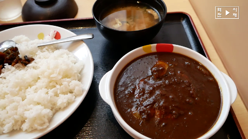 [일본여행] 마츠야의 신메뉴 함바그 카레 스테이크(일본의 김밥천국 두번째) - kakaoTV [일본여행] 마츠야의 신메뉴 함바그 카레 스테이크... 