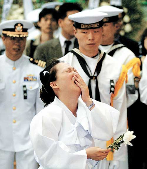 서해교전 영령, 들의 영결식에, 서...