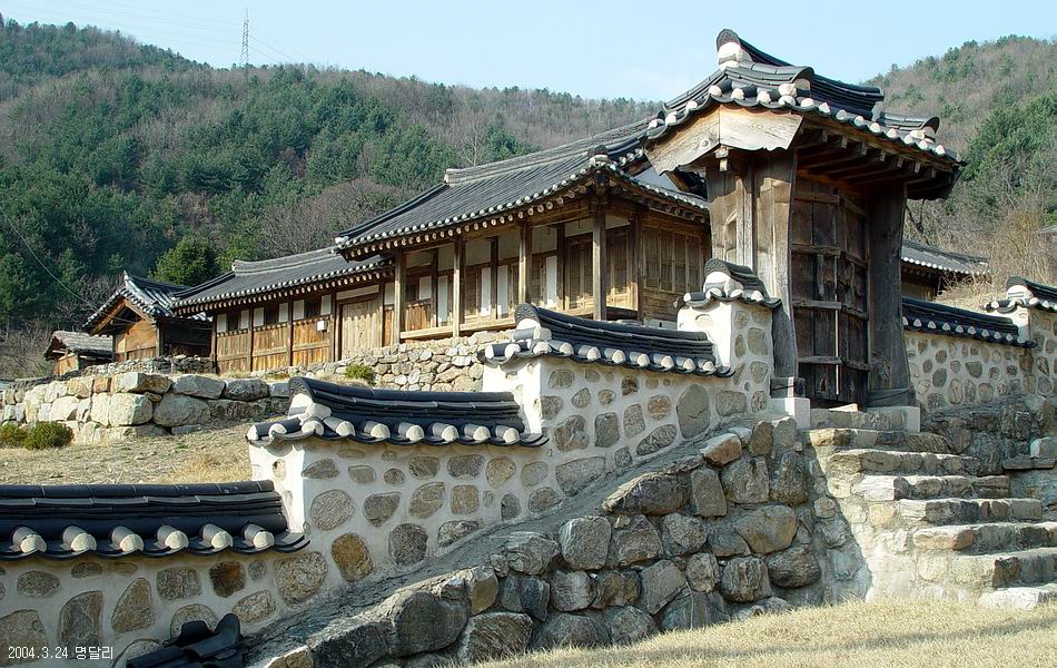 명달리