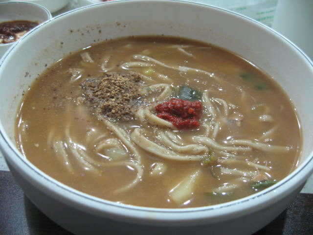 윤족발 이미지
