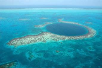 블루홀(BLUE HOLE) 이미지