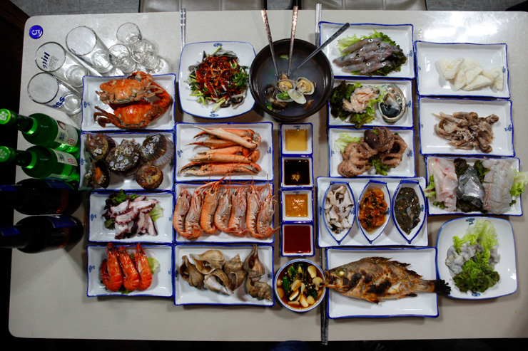 통영 다찌에서 한 잔 어때요?