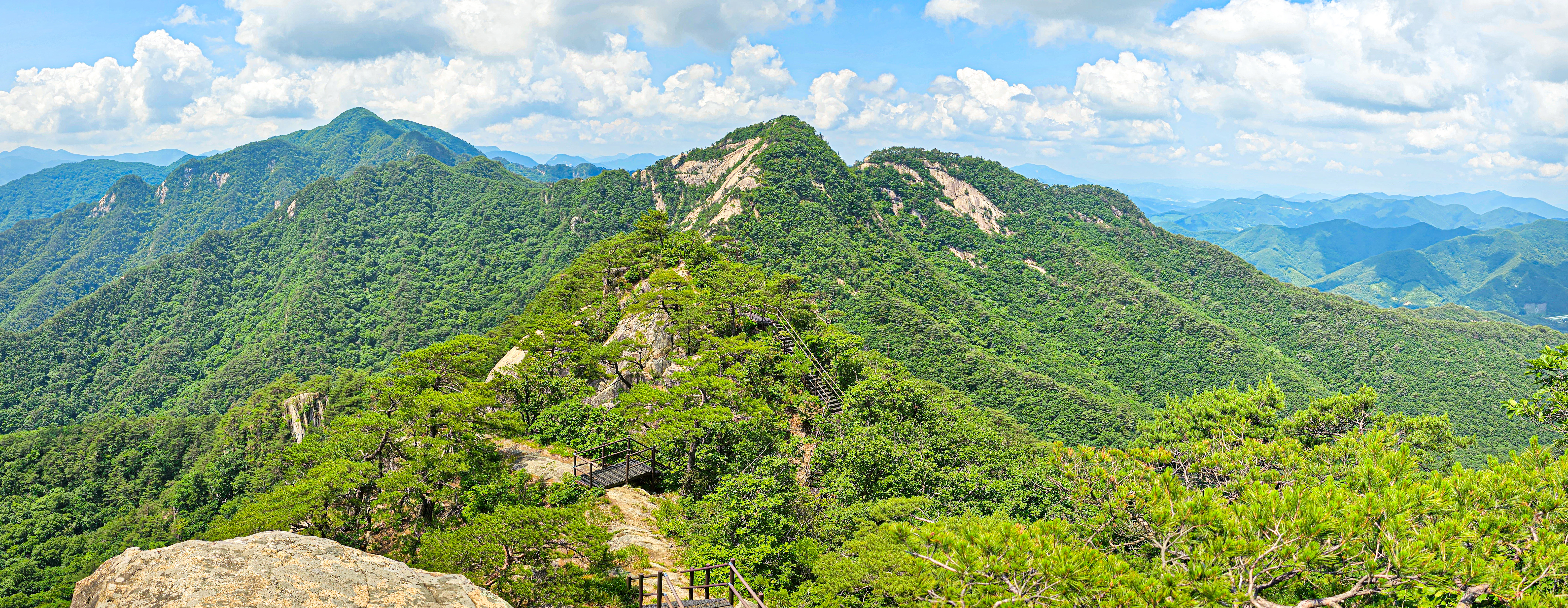조령산