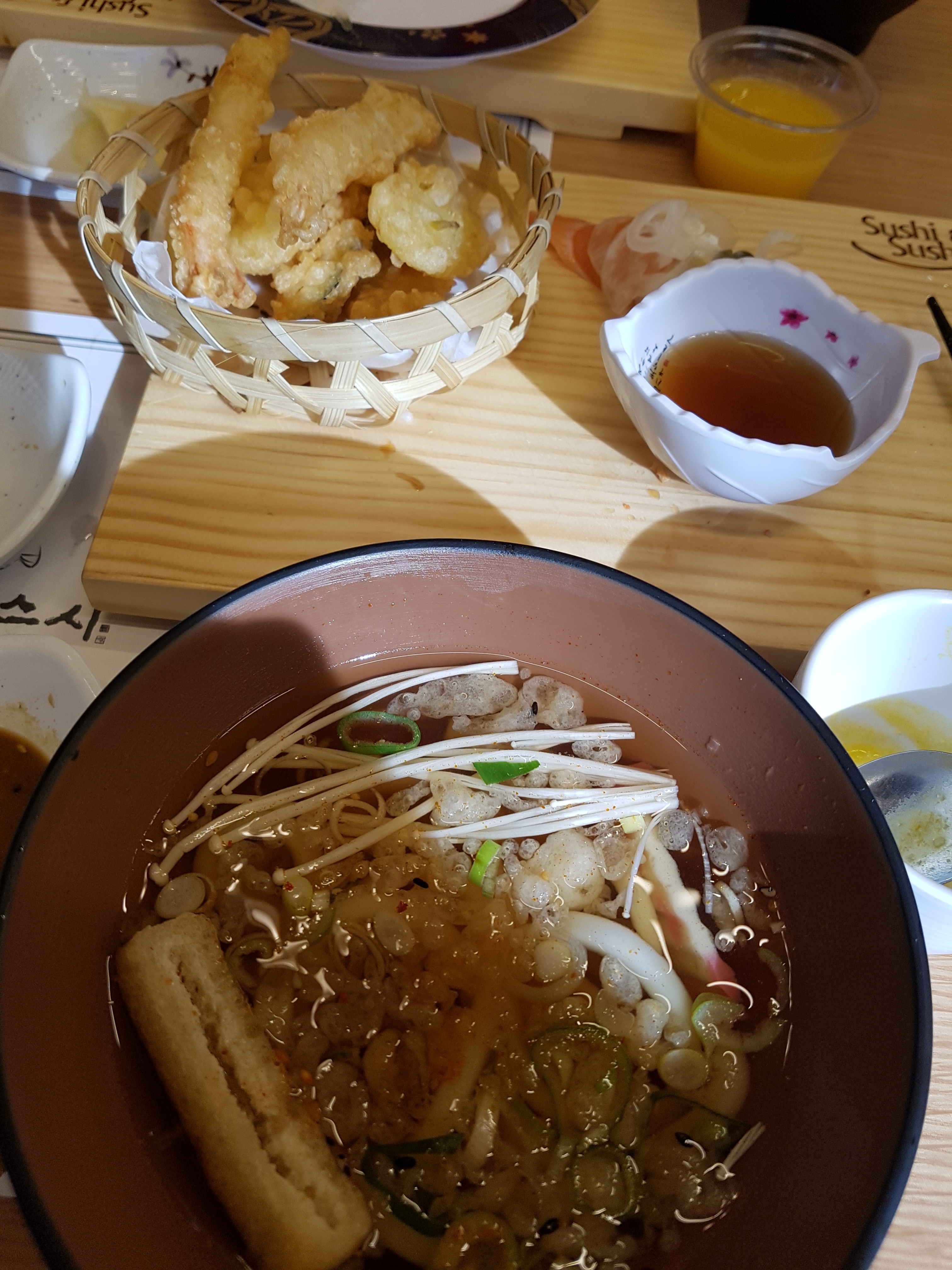 스시앤스시 이미지