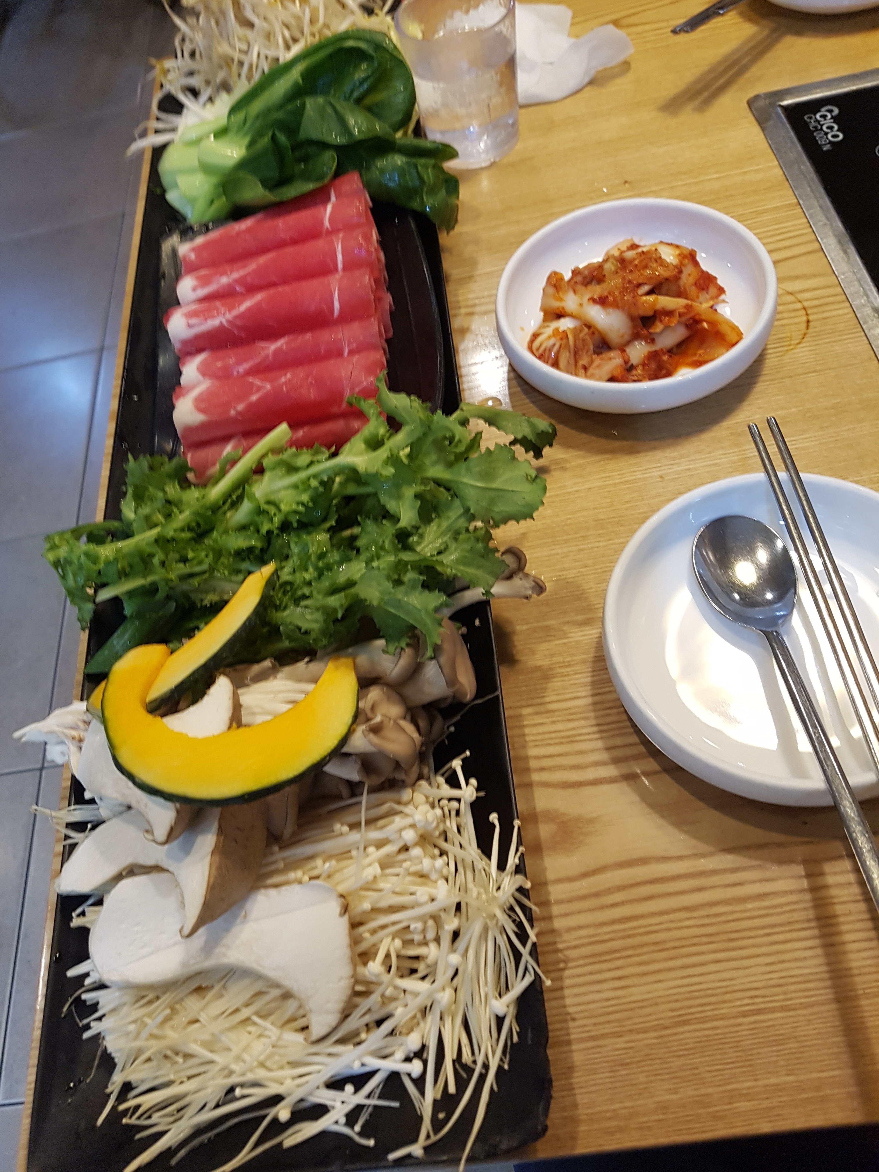 8월의중식 이미지