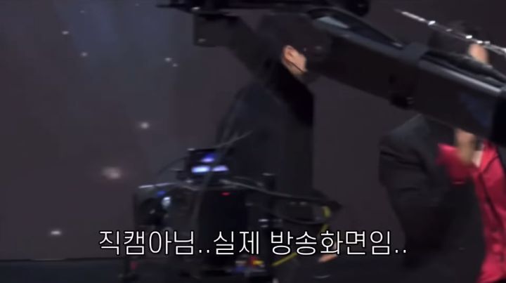 생전 처음 보는 카메라 무빙으로 총체적 난국이었던 레드엔젤 온라인 콘서트 (Feat. 하이라이트) | 인스티즈