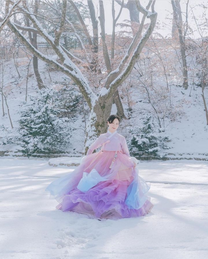 오로라, 물결, 꽃잎을 담아낸 것 같은 느낌의 한복.jpg | 인스티즈