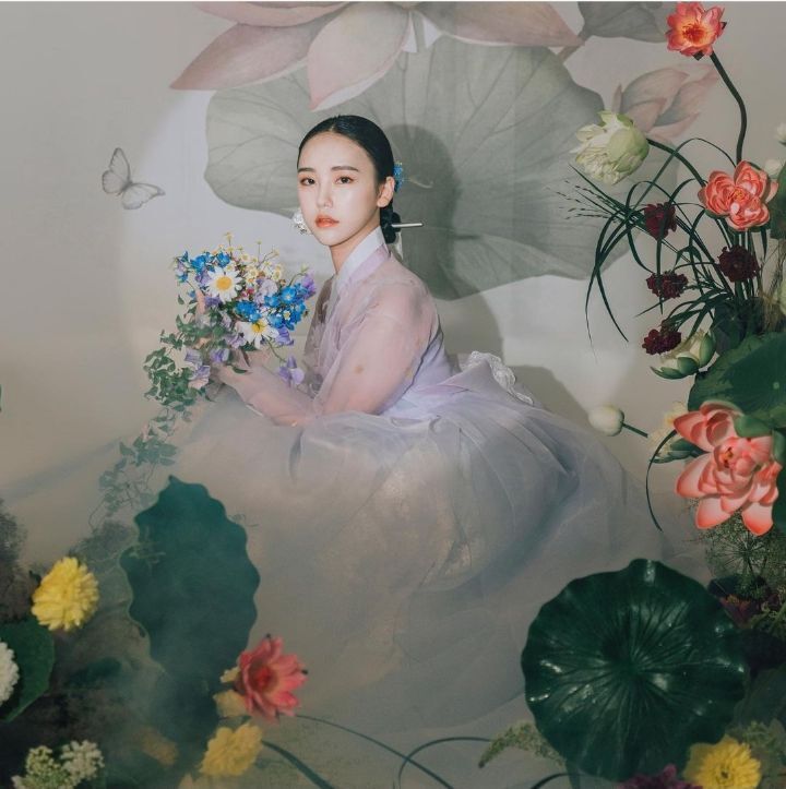 오로라, 물결, 꽃잎을 담아낸 것 같은 느낌의 한복.jpg | 인스티즈