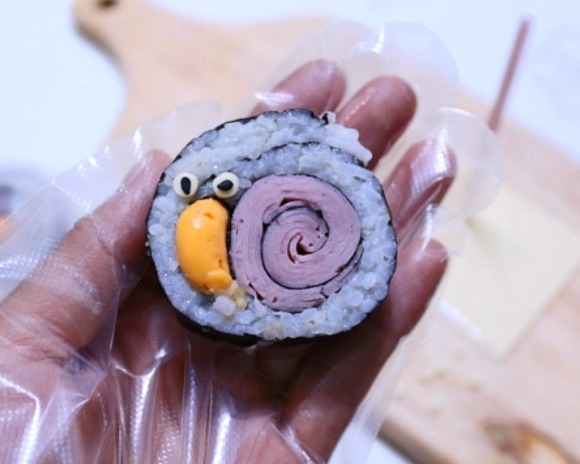 달팽이김밥 이미지