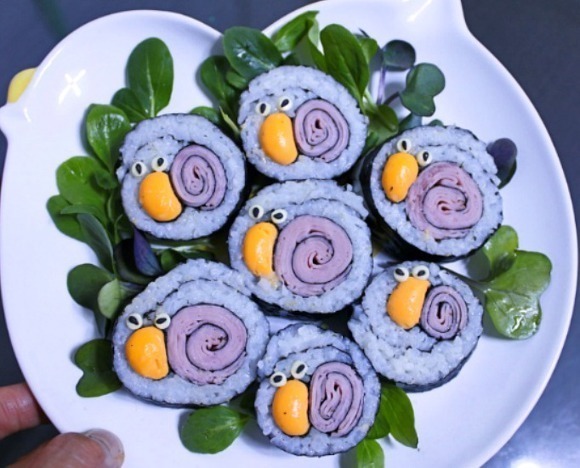 달팽이김밥 이미지