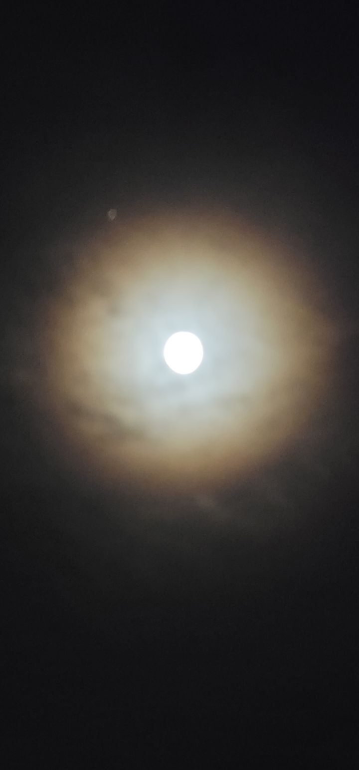 달무리 이미지