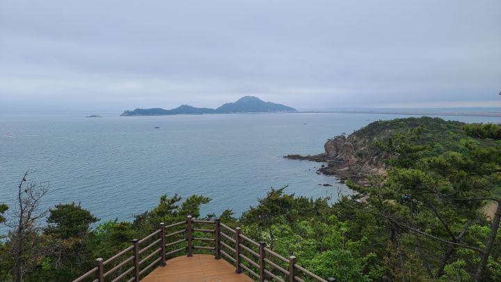 월영봉 이미지