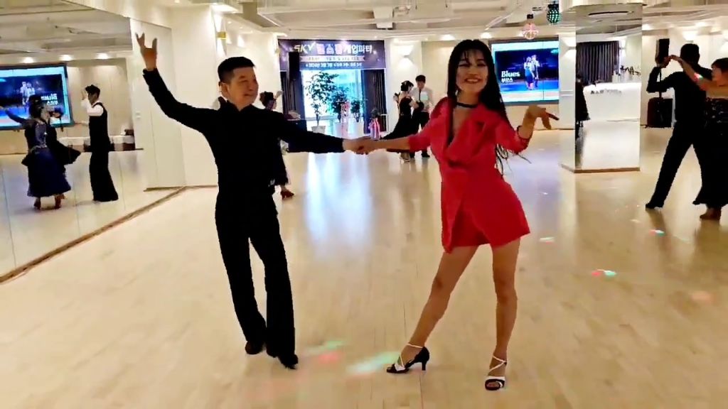 스카이댄스홀 이미지